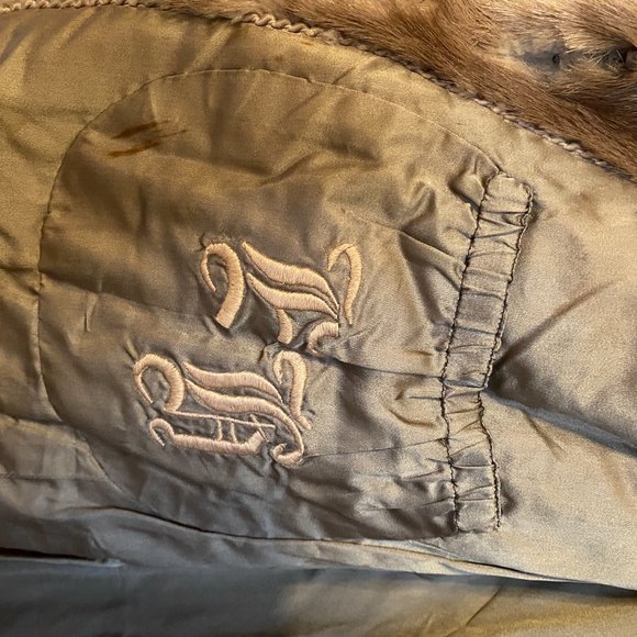 Vintage Mink Woman's Coat - Picture 2 of 5